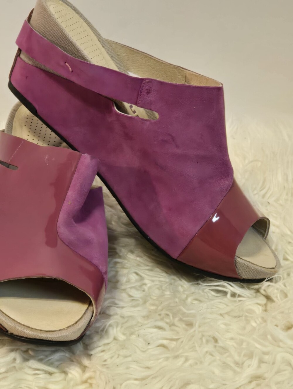 TSUBO Wedge Sandals - Picture 10 of 12